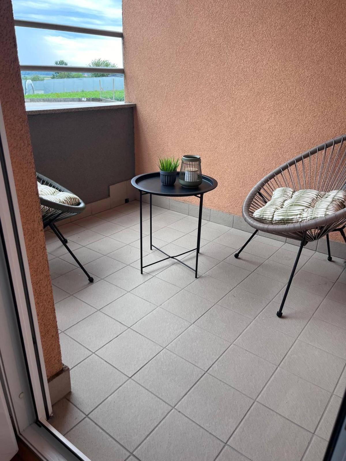 Studio Apartman - Sweet&Little Vrbovec ภายนอก รูปภาพ